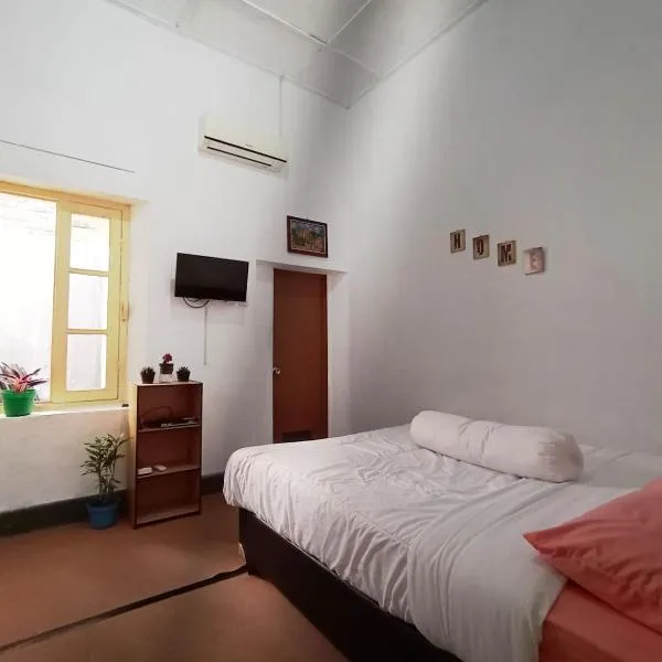 Brak Homestay，位于Kraksaan的酒店