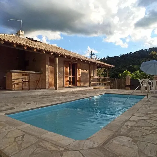 Pousada Casa do Lago，位于阿瓜斯达普拉塔的酒店