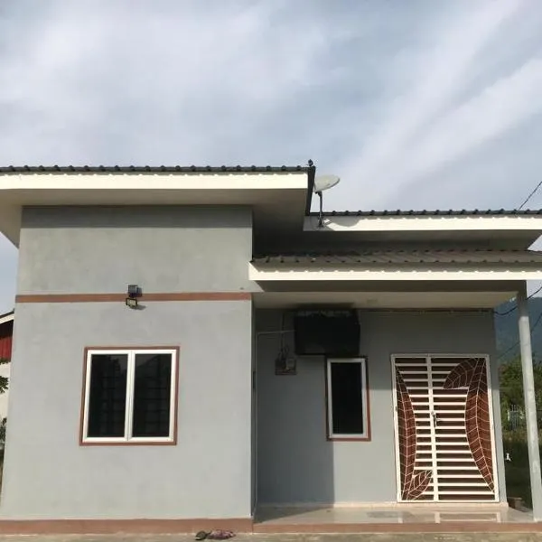 Teratak Ar-Rayyan x Villa Abi，位于Batu Kurau的酒店