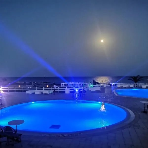 Cap Bon Kelibia Beach Hotel & Spa，位于Qaşr Sulaymān的酒店
