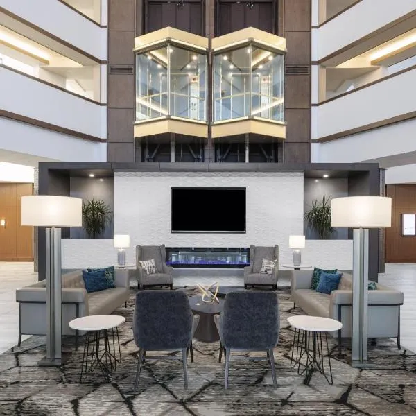 Crowne Plaza Lansing by IHG，位于兰辛的酒店