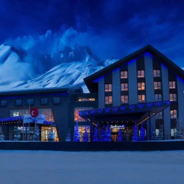 Radisson Blu Hotel, Mount Erciyes，位于Çomaklı的酒店