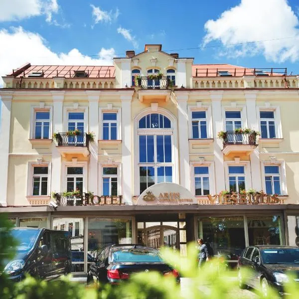艺术中心酒店，位于Nemėžis的酒店