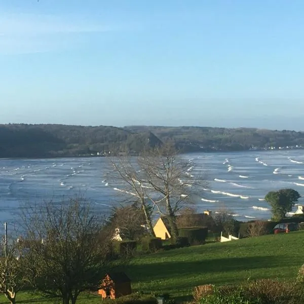 Belle vue sur mer，位于Saint-Michel-en-Grève的酒店