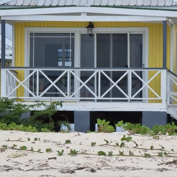 Comfortable 1-Bed Cottage in Codrington Barbuda，位于Codrington的酒店