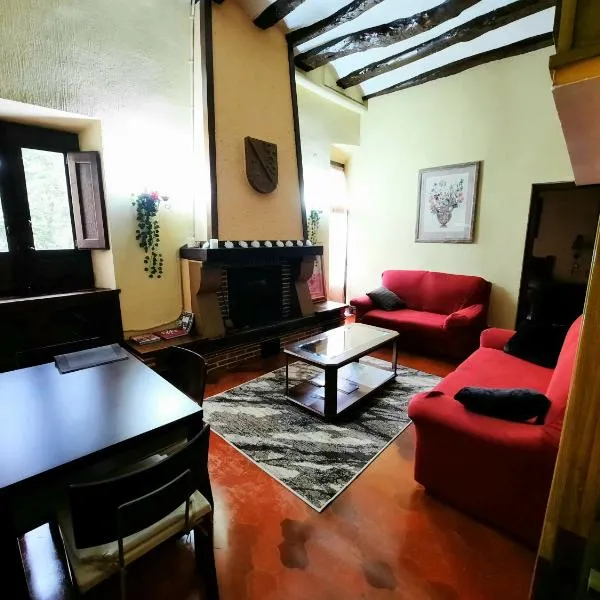 Apartamento medieval en el Camino De Santiago，位于艾丝黛拉的酒店