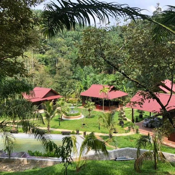 Kemuning Orchard Villaa，位于Kampong Peruntun的酒店