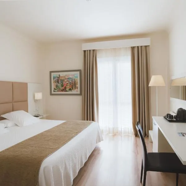 Hotel Pirineos Figueres by Pierre & Vacances，位于菲格拉斯的酒店