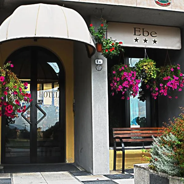 Hotel Ebe，位于Santa Maria a Vezzano的酒店