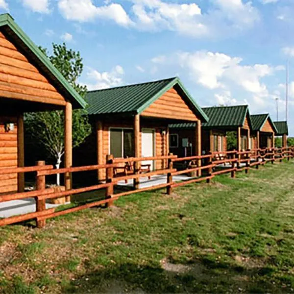 Badlands Frontier Cabins，位于沃尔的酒店
