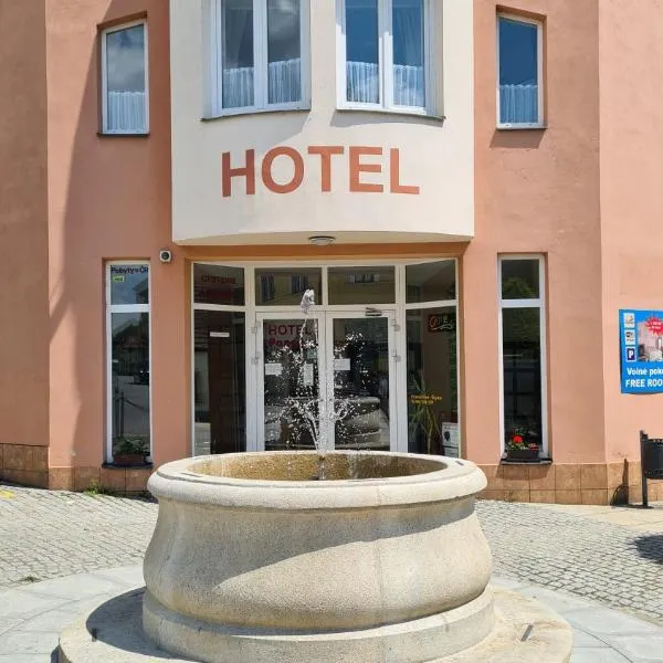 庞奇亚酒店，位于Nová Říše的酒店