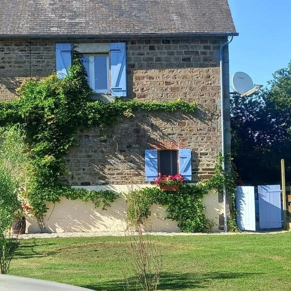 Captivating 2-Bed Cottage in Mortain-Bocage，位于Buais的酒店