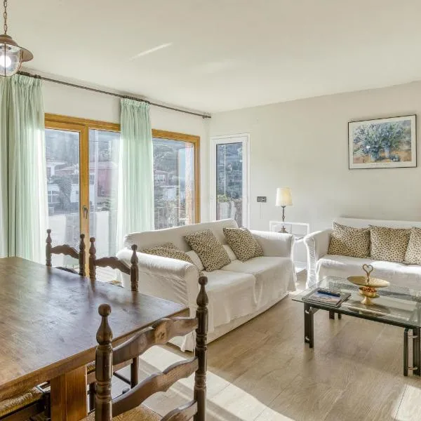 Apartamento residencial 2º 2ª，位于巴古尔的酒店