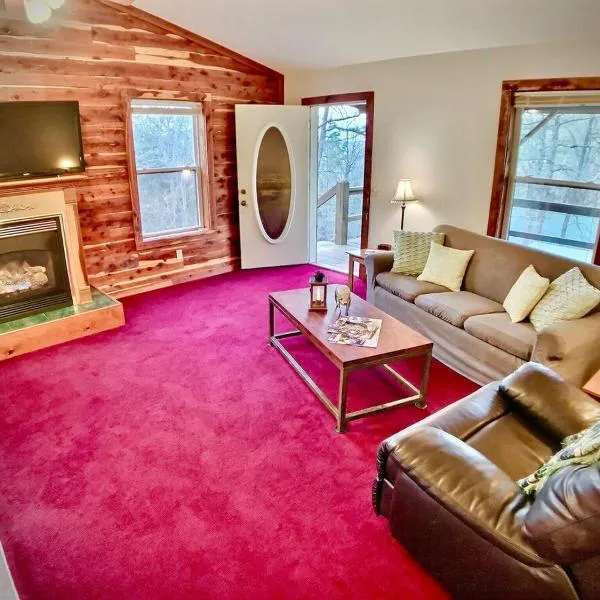 Cedar Creek Cabins，位于尤里卡斯普林斯的酒店