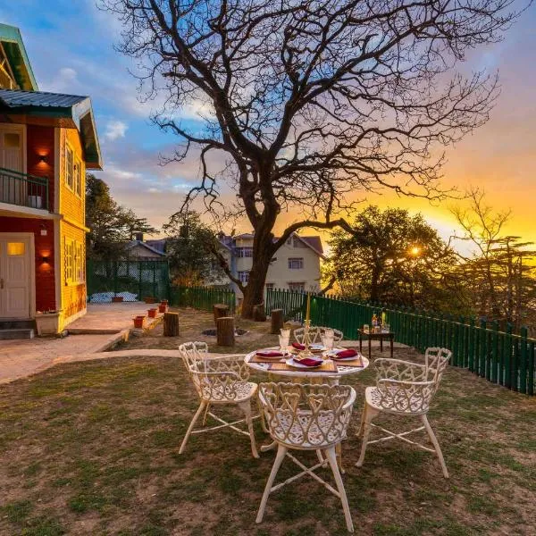 Nau Nabh Cottage by VEO - Part of StayVista，位于西姆拉的酒店