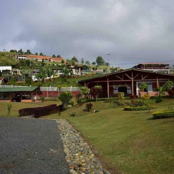 Agradable casa de campo/ finca en el Carmen Valle，位于Tocotá的酒店