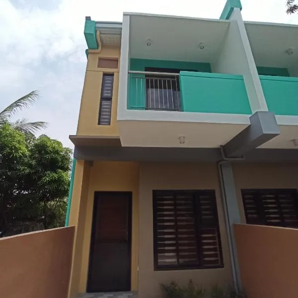 2-Storey Rental Unit w/ Garage in Balanga Bataan，位于Limay的酒店