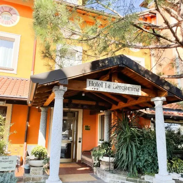 贝加米娜酒店及餐厅，位于阿尔科雷的酒店
