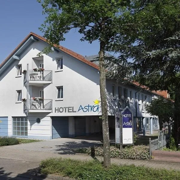 Hotel Astra Rastatt，位于穆更斯托姆的酒店
