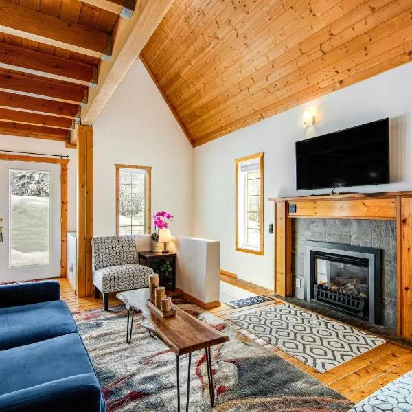 Summit Chalet，位于Snoqualmie Pass的酒店