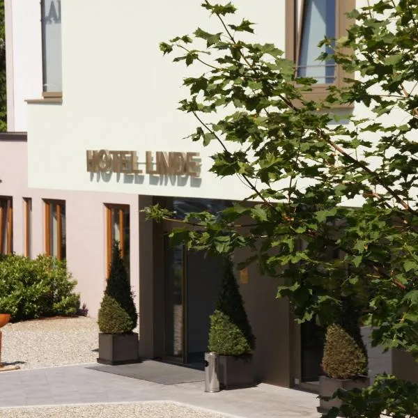 Hotel Linde，位于Unterrohr的酒店