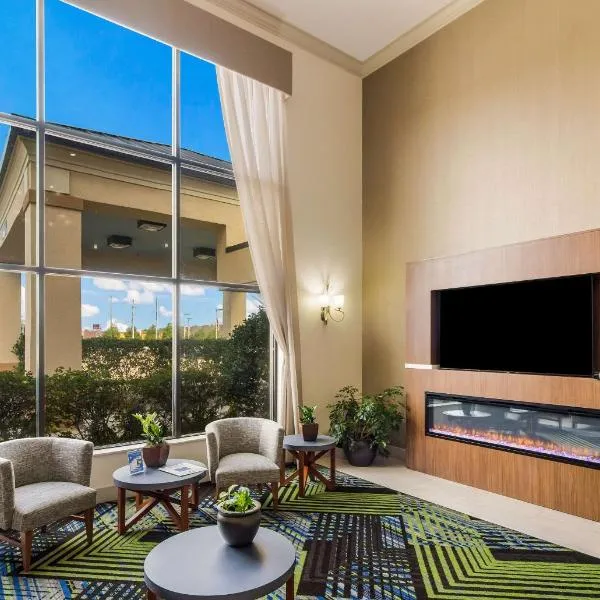 Clarion Pointe New Bern，位于新伯尔尼的酒店