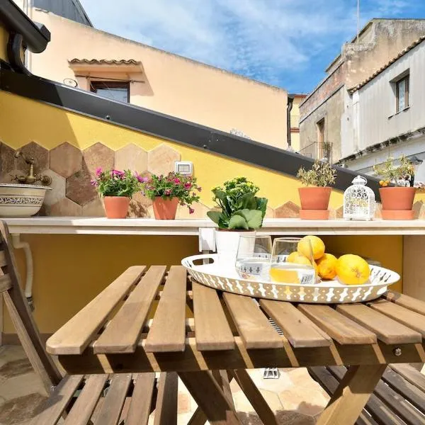 Ragusa exclusive flat with terrace & BBQ，位于拉古萨的酒店