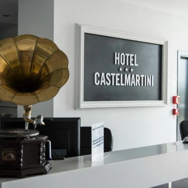 Castelmartini Wellness & Business Hotel，位于Larciano的酒店