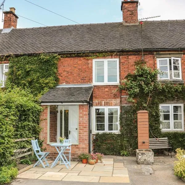 Callow Cottages，位于阿什伯恩的酒店