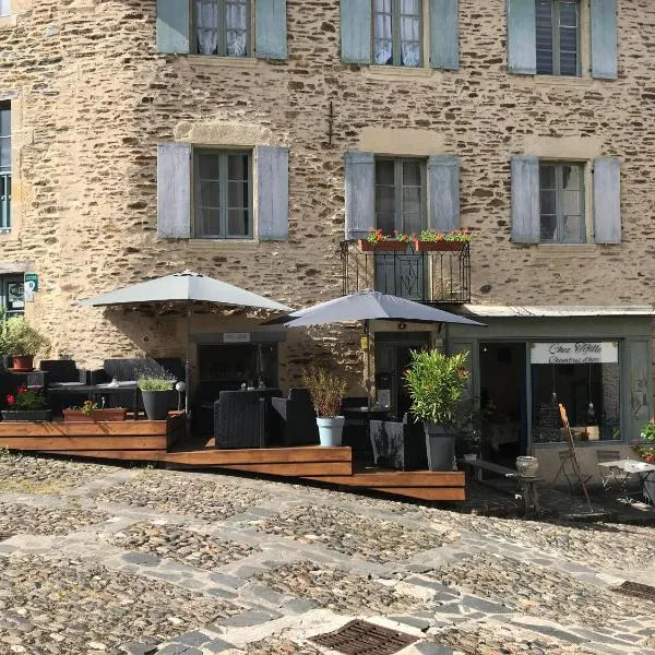 Chez Tifille，位于Bessuéjouls的酒店