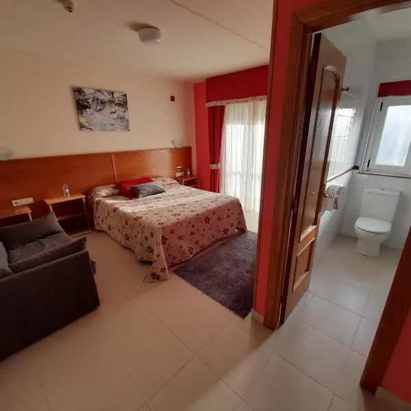 Hotel Valdoviño，位于巴尔多维尼奥的酒店