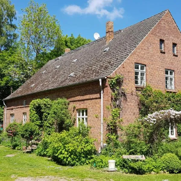 Oberstübchen im Alten Pfarrhof，位于Ehmkendorf的酒店