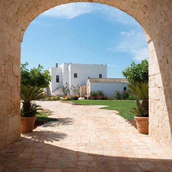 Masseria Santo Scalone，位于圣米凯莱萨伦蒂诺的酒店