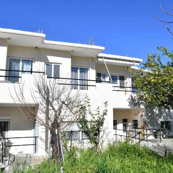 Iskas apartments，位于伊利索斯的酒店