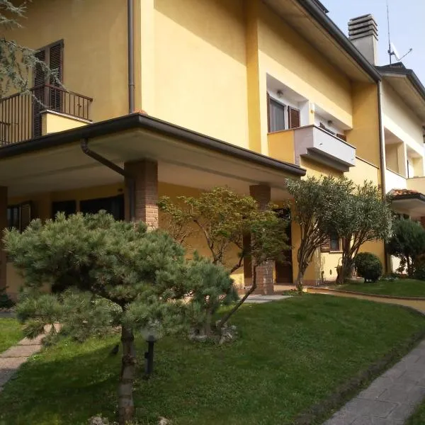 B&B accogliente a due passi dal metrò di Milano - Casa Adriana，位于科洛尼奥蒙泽塞的酒店