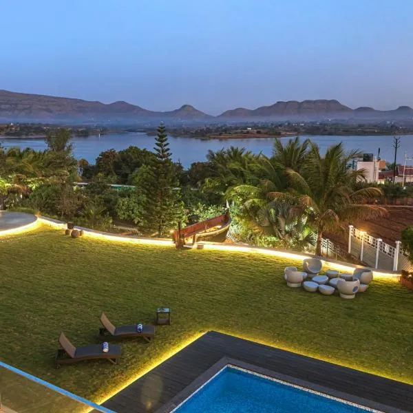 SaffronStays Jannat, Igatpuri 100 Percent pet-friendly villa with amazing lake view，位于纳西克的酒店