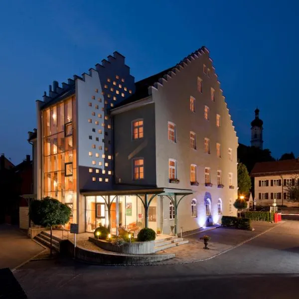 安格布拉酒店，位于施塔费尔湖畔穆尔瑙的酒店