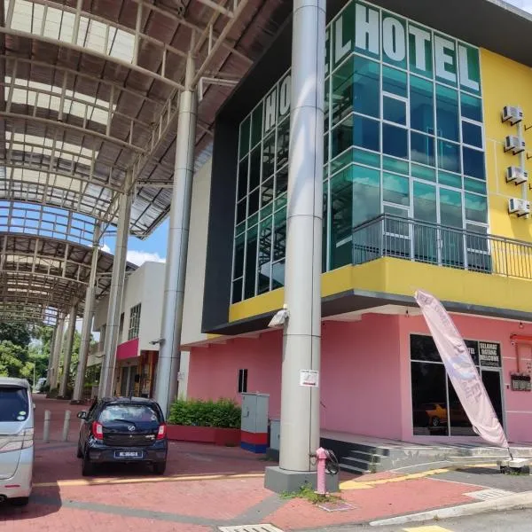 Hotel Oasis，位于峇冬加里的酒店