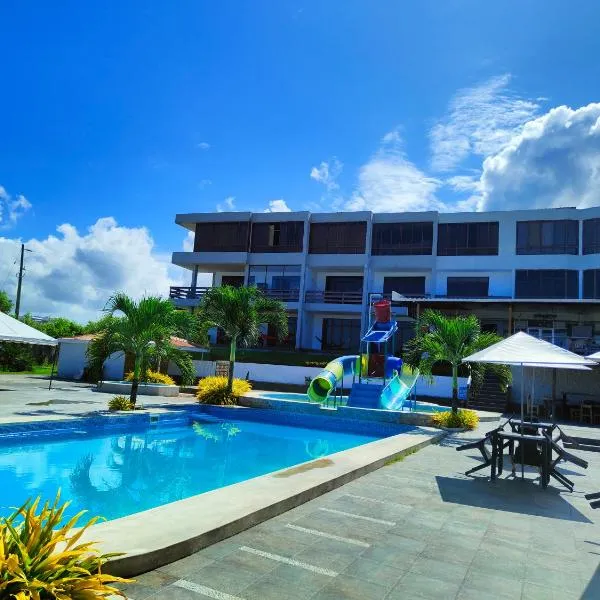 Hotel Punta Azul，位于佩德纳莱斯的酒店