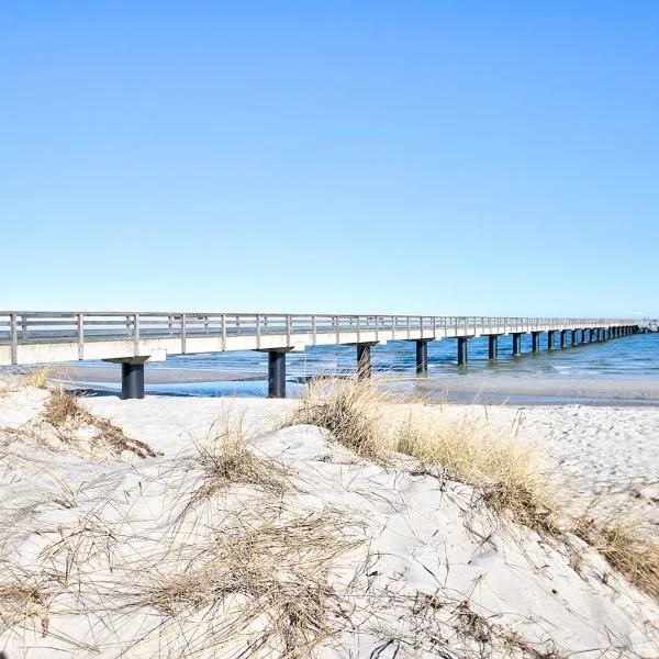 Ferienwohnung Seebrücke, Schönberger Strand, erste Strandreihe，位于Stakendorfer Strand的酒店