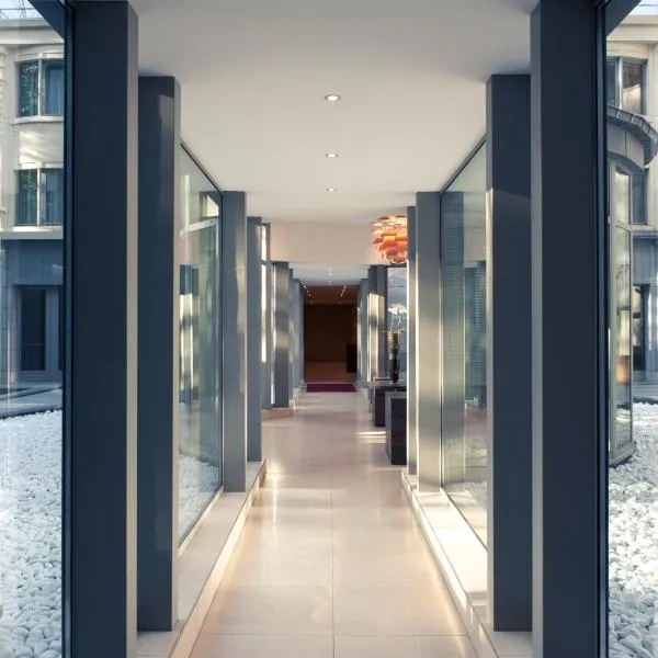 布鲁塞尔中心米迪美居酒店，位于布鲁塞尔的酒店