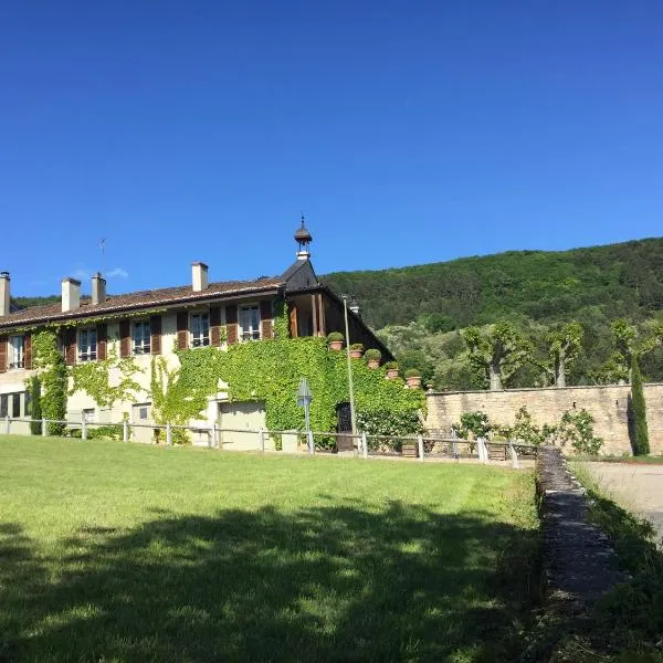 Clos de Mont July, chambres avec vue et terrasse dans demeure historique，位于Ramasse的酒店