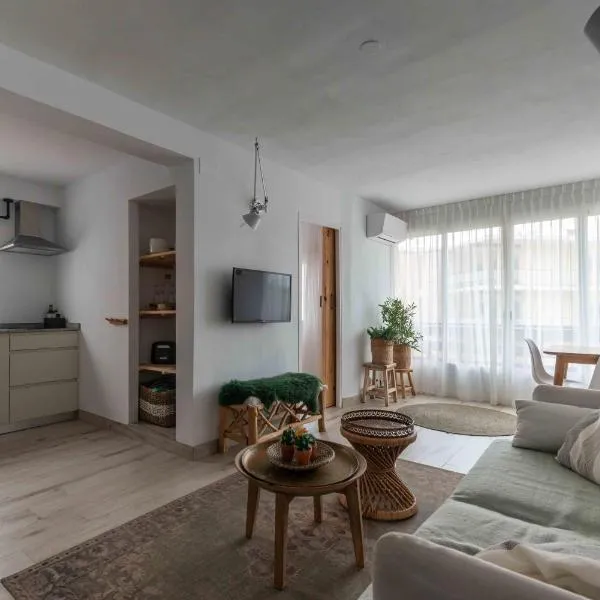 Brand new Javea apartment 50m from Arenal beach，位于哈维亚的酒店
