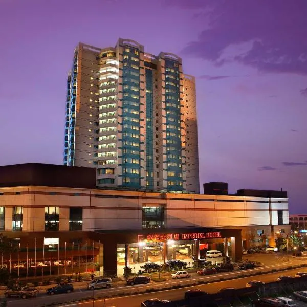 米里帝国酒店，位于Kampong Tudan的酒店