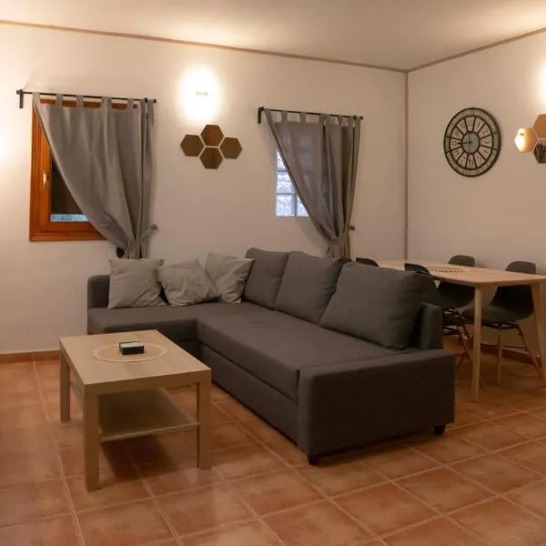 Apartamentos Erlueta，位于Sediles的酒店