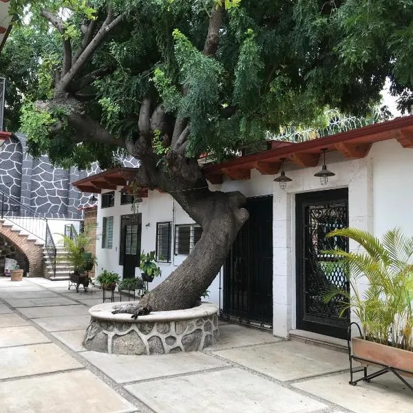 Villa familiar El Ciruelo，位于库埃纳瓦卡的酒店