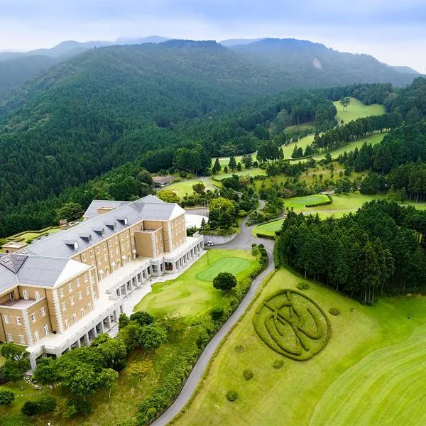 Yugashima Golf Club & Hotel Resort，位于伊豆的酒店