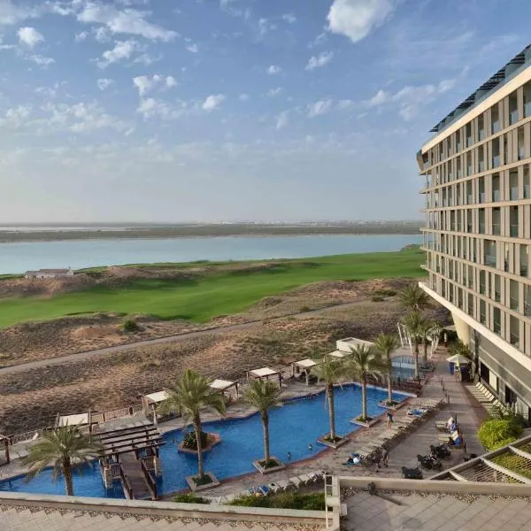 阿布扎比亚斯岛丽笙布鲁酒店，位于Al Qurayyah的酒店
