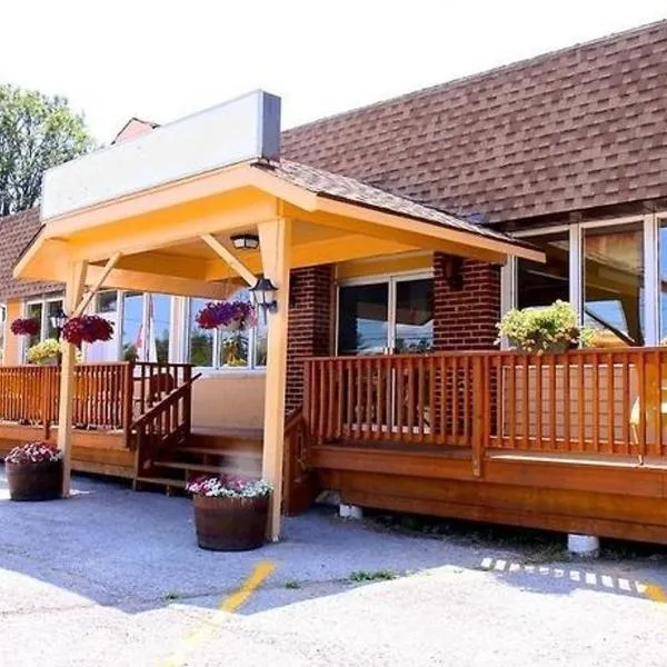 Lakeside Inn，位于Cloyne的酒店