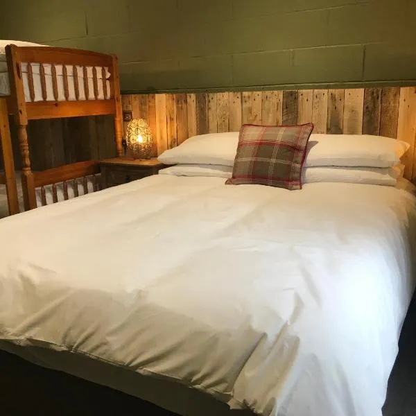 Rostrevor Mountain Lodge Hostel Accommodation，位于罗斯特雷弗的酒店